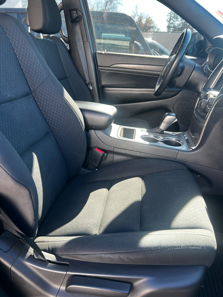 Jeep Grand Cherokee Laredo 4WD 2018