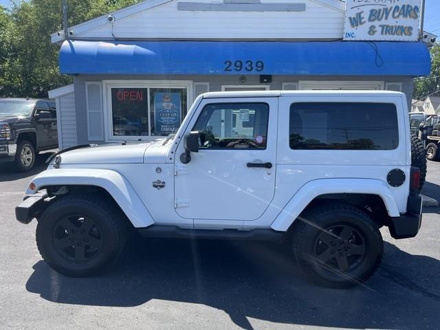 Jeep Wrangler Sahara 4WD 2012