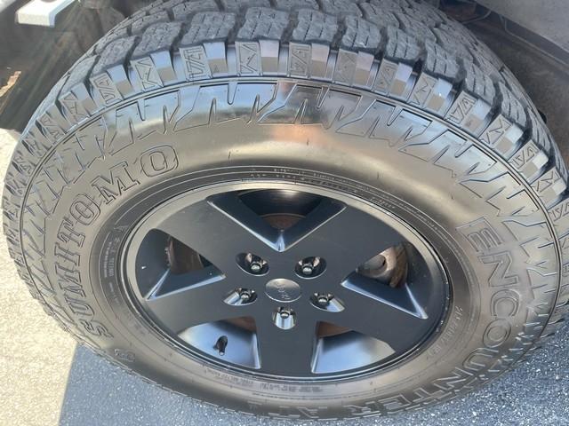 Jeep Wrangler Sahara 4WD 2012