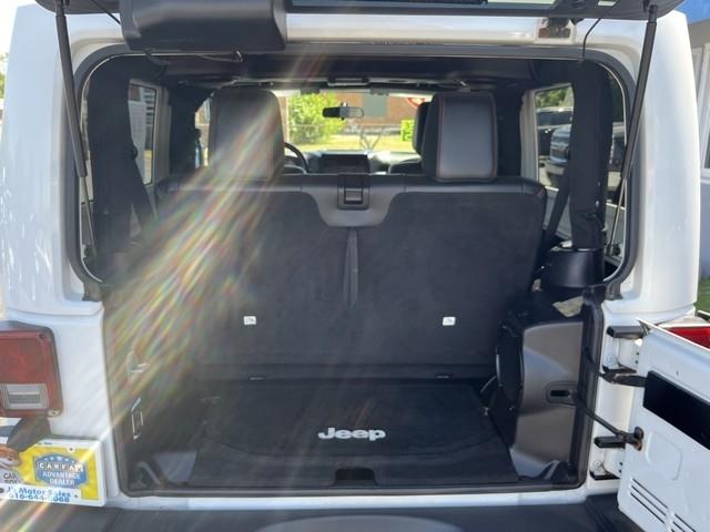 Jeep Wrangler Sahara 4WD 2012