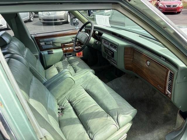 Cadillac Fleetwood  1977