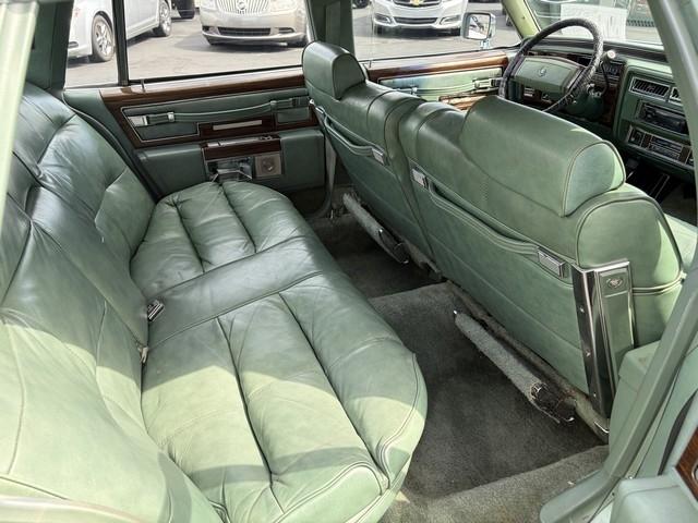 Cadillac Fleetwood  1977