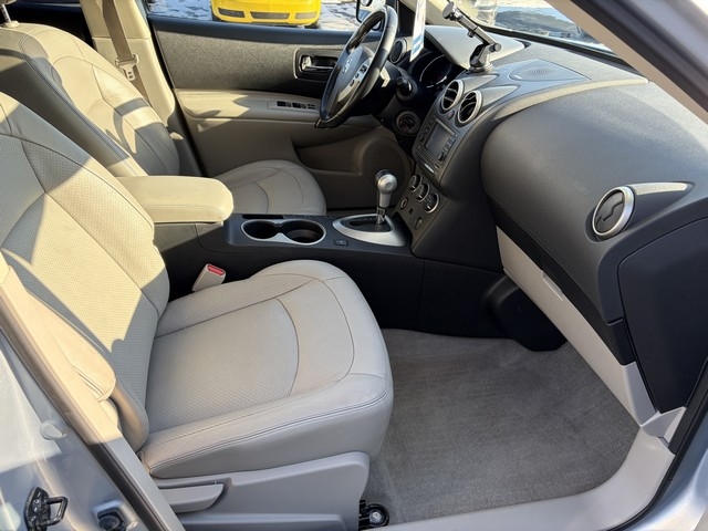 Nissan Rogue SV AWD 2012