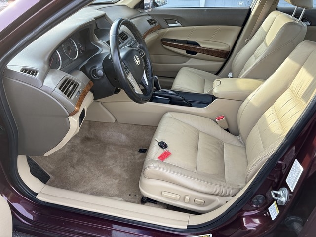 Honda Accord EX-L V-6 Sedan AT 2010