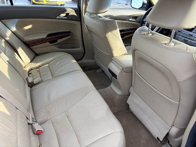 Honda Accord EX-L V-6 Sedan AT 2010