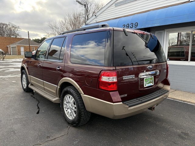 Ford Expedition XLT 4WD 2013