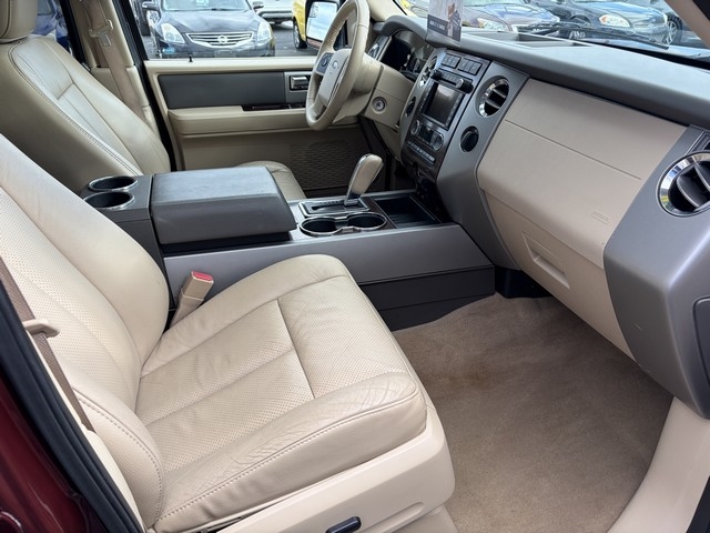 Ford Expedition XLT 4WD 2013