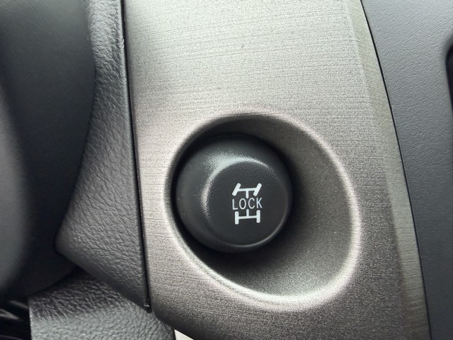 Toyota RAV4 Sport I4 4WD 2012