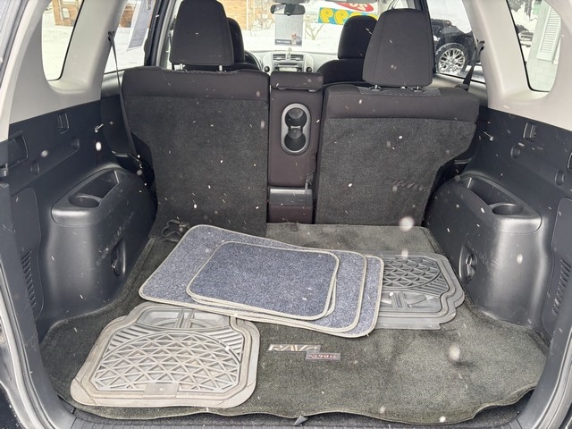 Toyota RAV4 Sport I4 4WD 2012