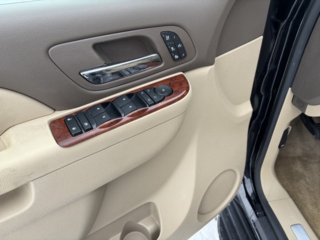 Chevrolet Suburban LTZ 1500 4WD 2014