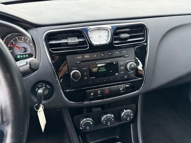 Chrysler 200 Touring 2014