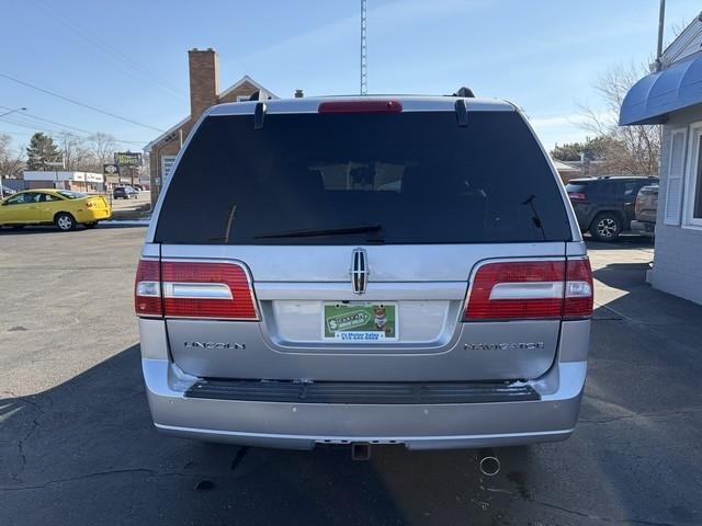 Lincoln Navigator 4WD 2012