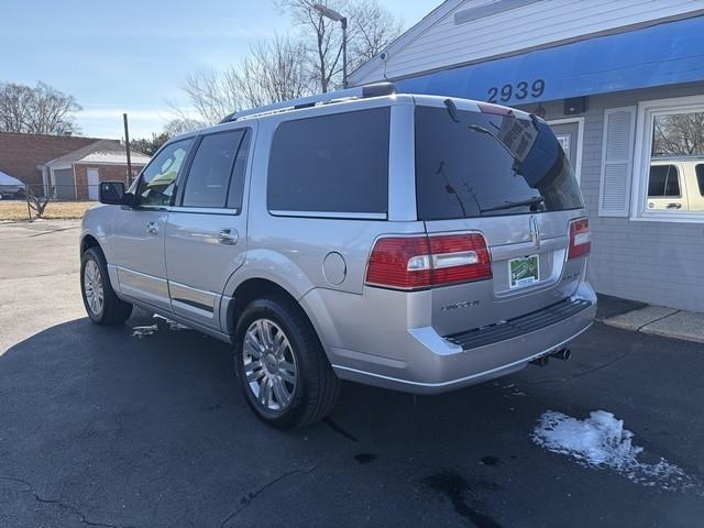 Lincoln Navigator 4WD 2012