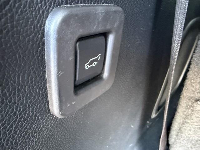 Lincoln Navigator 4WD 2012