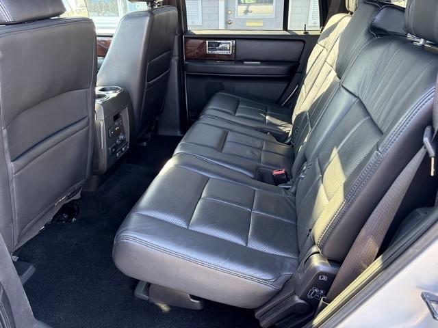 Lincoln Navigator 4WD 2012
