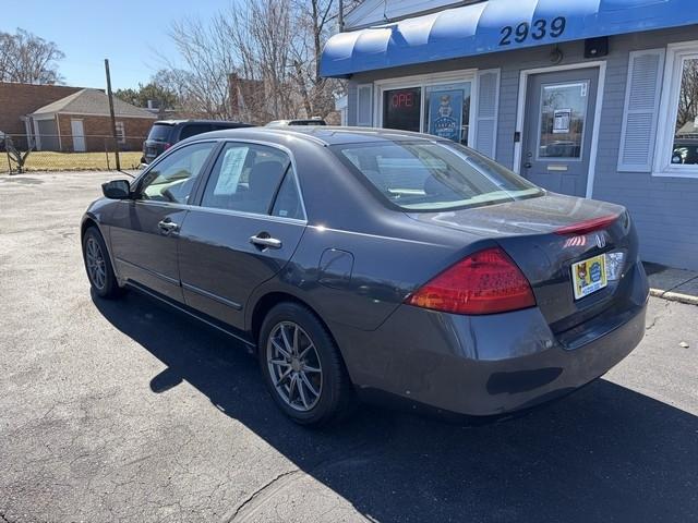 Honda Accord EX-L Sedan AT with Navigation and XM Radio 2006