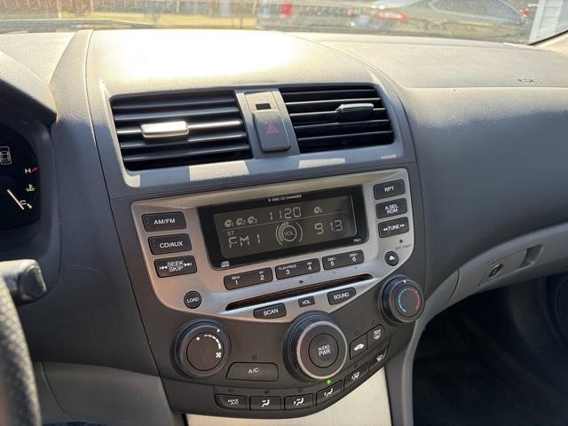 Honda Accord EX-L Sedan AT with Navigation and XM Radio 2006