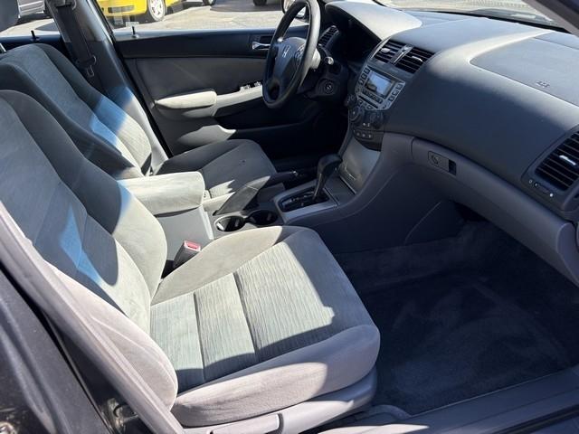 Honda Accord EX-L Sedan AT with Navigation and XM Radio 2006