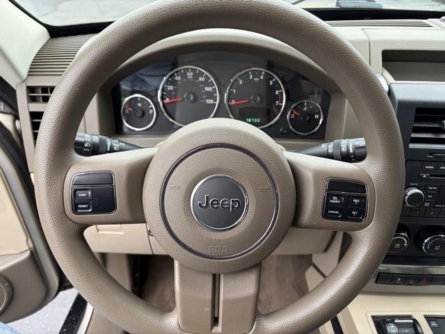 Jeep Liberty Sport 4WD 2011