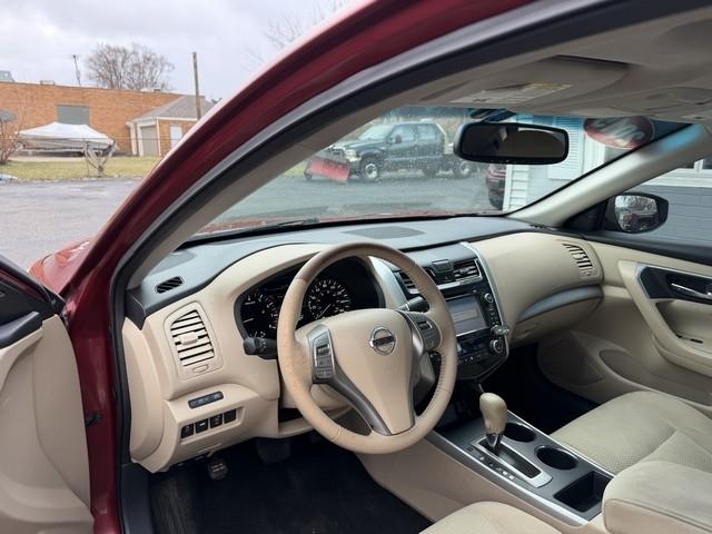 Nissan Altima 2.5 SV 2015