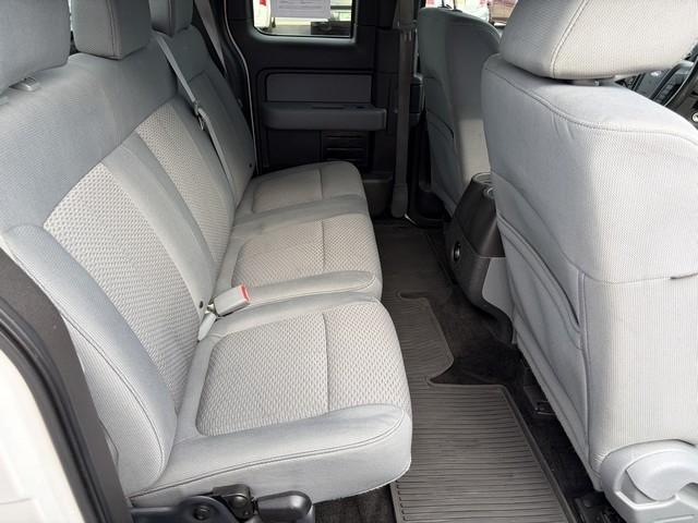 Ford F-150 XLT SuperCab 8-ft. Bed 2WD 2011