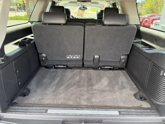 Cadillac Escalade ESV AWD Luxury 2011