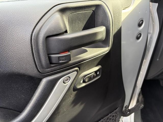 Jeep Wrangler Unlimited Sport 4WD 2012