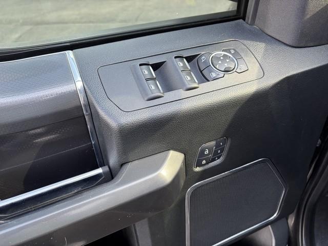 Ford F-150 Lariat SuperCrew 5.5-ft. Bed 4WD 2016