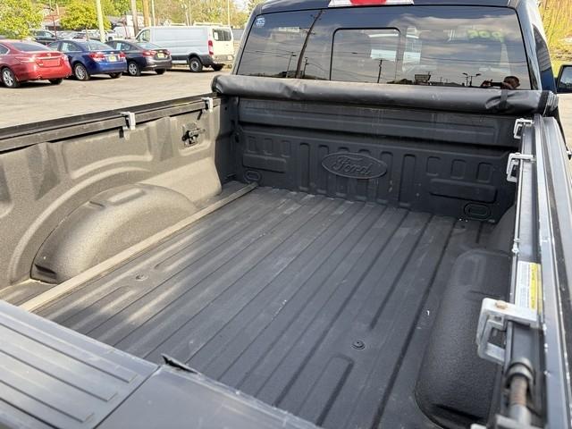Ford F-150 Lariat SuperCrew 5.5-ft. Bed 4WD 2016