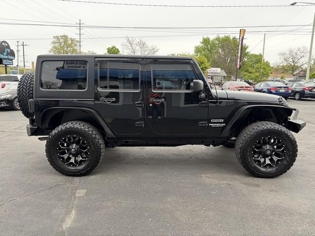Jeep Wrangler Unlimited Sport 4WD 2011