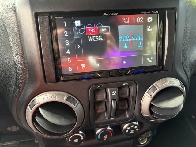 Jeep Wrangler Unlimited Sport 4WD 2011