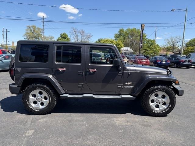 Jeep Wrangler Unlimited Sahara 4WD 2014