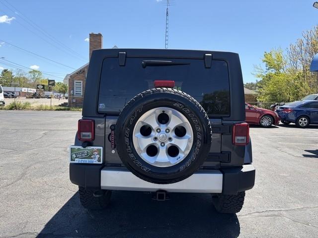 Jeep Wrangler Unlimited Sahara 4WD 2014