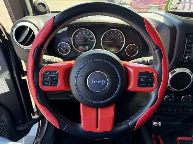 Jeep Wrangler Unlimited Sahara 4WD 2014