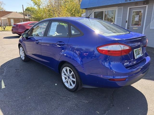 Ford Fiesta SE Sedan 2015