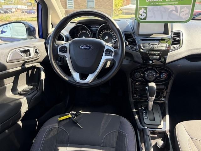 Ford Fiesta SE Sedan 2015