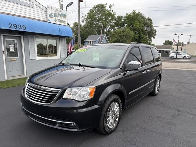 Chrysler Town & Country Touring-L 2015