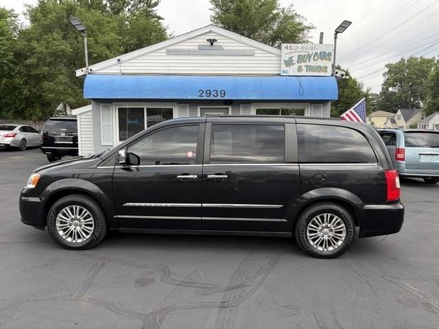 Chrysler Town & Country Touring-L 2015