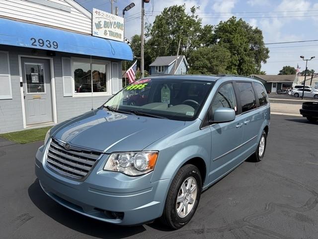 Chrysler Town & Country Touring 2010