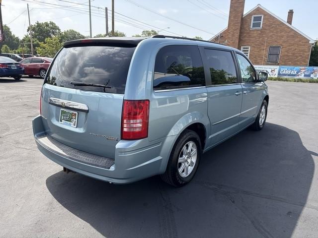 Chrysler Town & Country Touring 2010