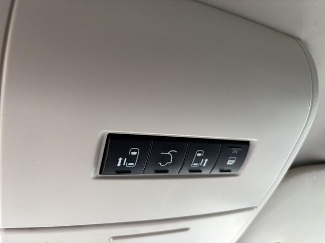 Chrysler Town & Country Touring 2010