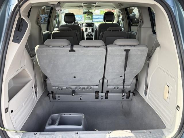Chrysler Town & Country Touring 2010