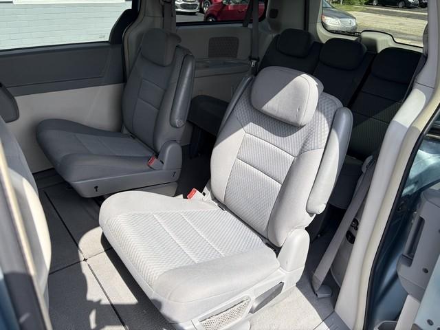 Chrysler Town & Country Touring 2010