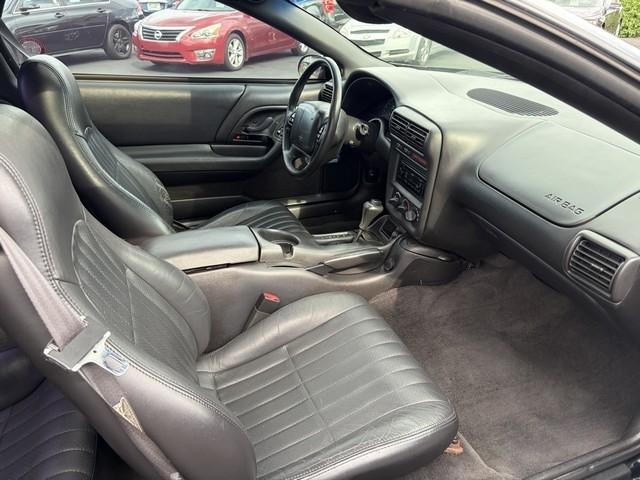 Chevrolet Camaro Z28 Coupe 2001