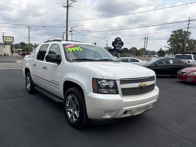 Chevrolet Avalanche LTZ 4WD 2012