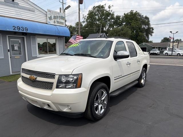 Chevrolet Avalanche LTZ 4WD 2012