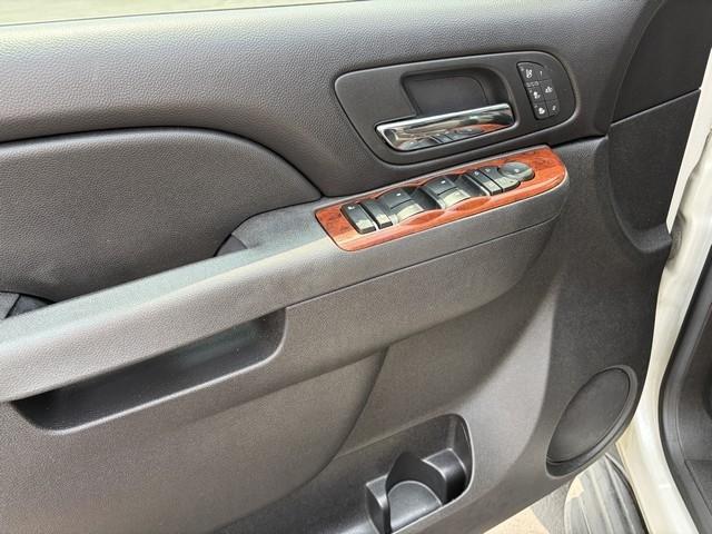 Chevrolet Avalanche LTZ 4WD 2012