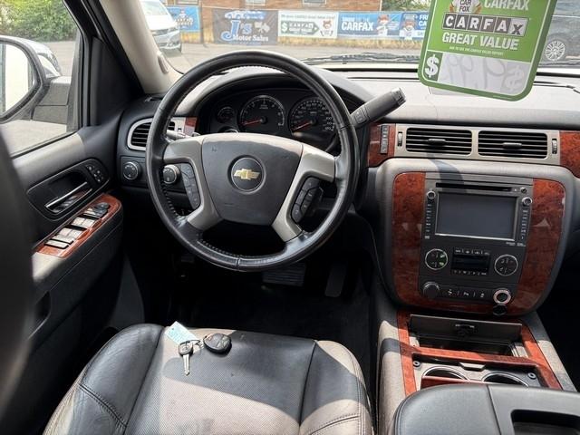 Chevrolet Avalanche LTZ 4WD 2012