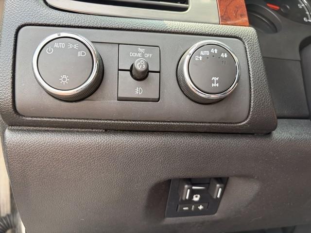 Chevrolet Avalanche LTZ 4WD 2012