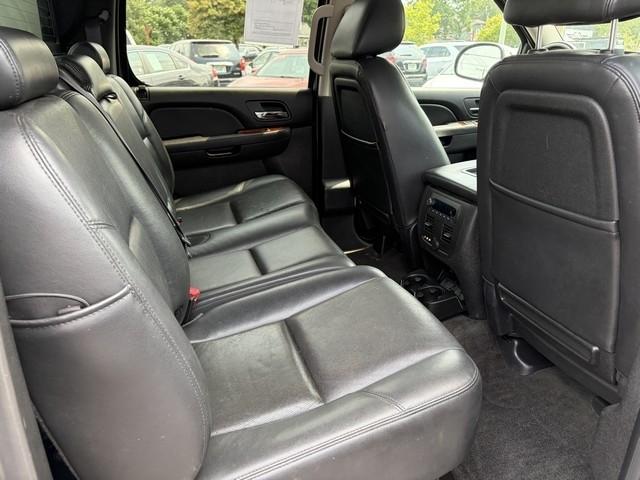 Chevrolet Avalanche LTZ 4WD 2012